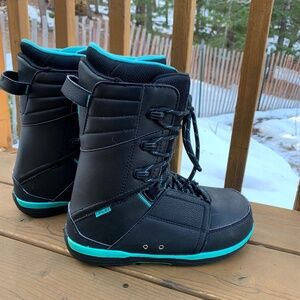 LIQUID Cirrus Snowboard Boots Women’s 10